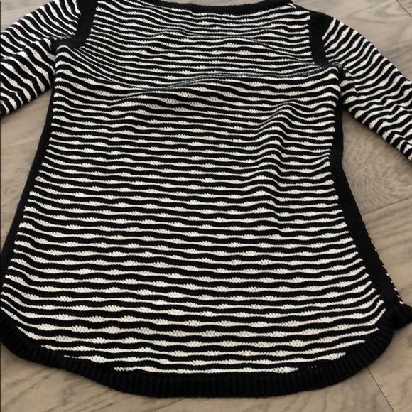 Calvin Klein sweater - Picture 5 of 7